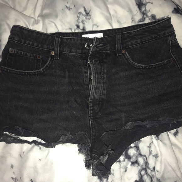 🔥BOGO under $20🔥 Zara black high waisted jean shorts - Picture 2 of 5